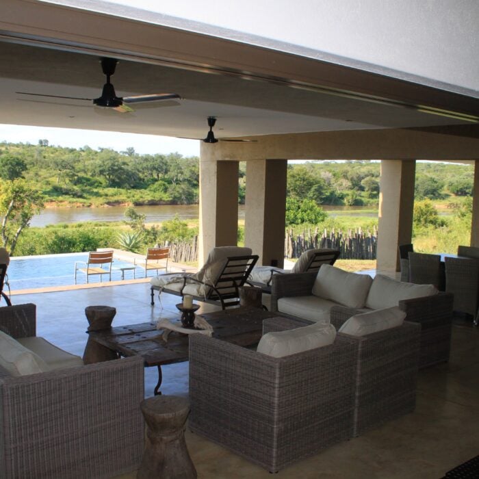Mjejane Reserve - Outside Living Room